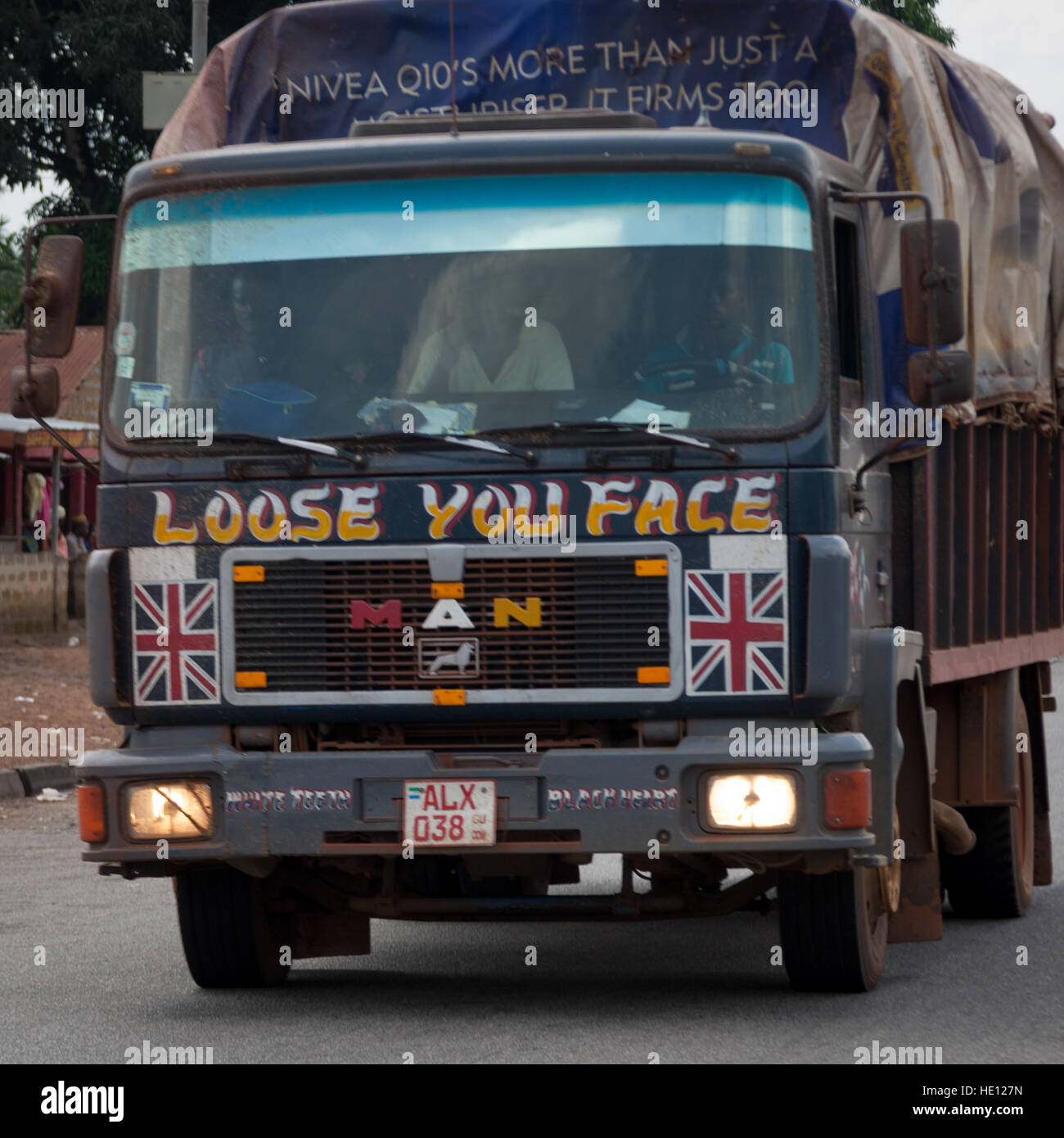 Allentate il tuo volto. Tagged carrello in Sierra Leone Foto Stock