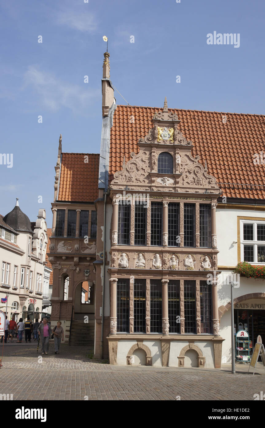 Antica Farmacia presso la piazza del mercato, lemgo, lippe distretto, RENANIA DEL NORD-VESTFALIA, Germania Foto Stock