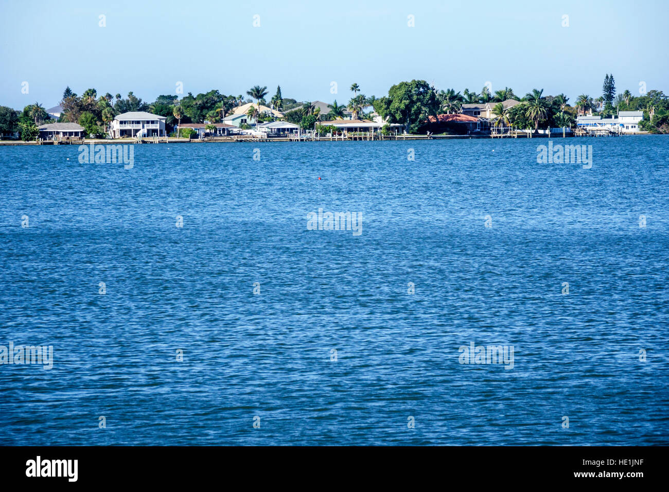 San Pietroburgo Florida,Madeira Beach,Boca Ciega Bay Water,Waterfront,case,case,visitatori viaggio viaggio turistico turismo Landma Foto Stock