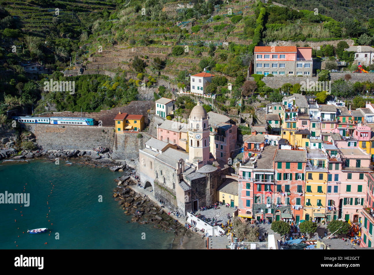 Vista di Vernazza da sopra. Le Cinque Terre Liguria, Italia. Foto Stock