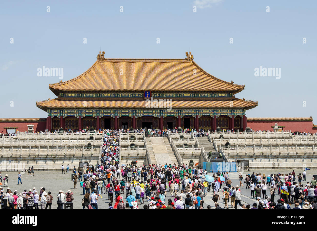 Secondo cortile e la sala della suprema armonia Città Proibita di Pechino in Cina. Foto Stock