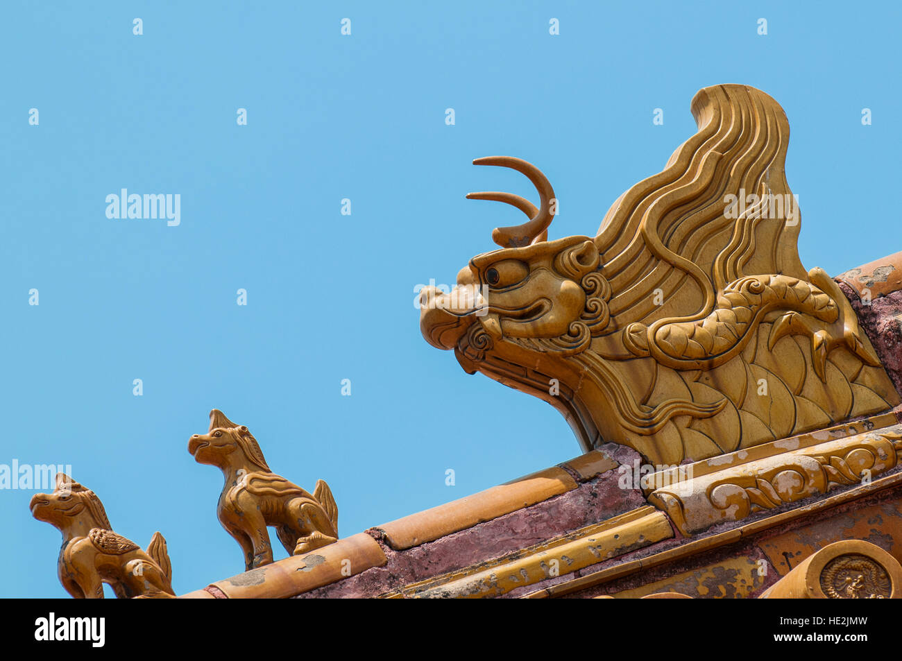 Dragon tetto statue di dettaglio della Sala della suprema armonia Città Proibita di Pechino in Cina. Foto Stock