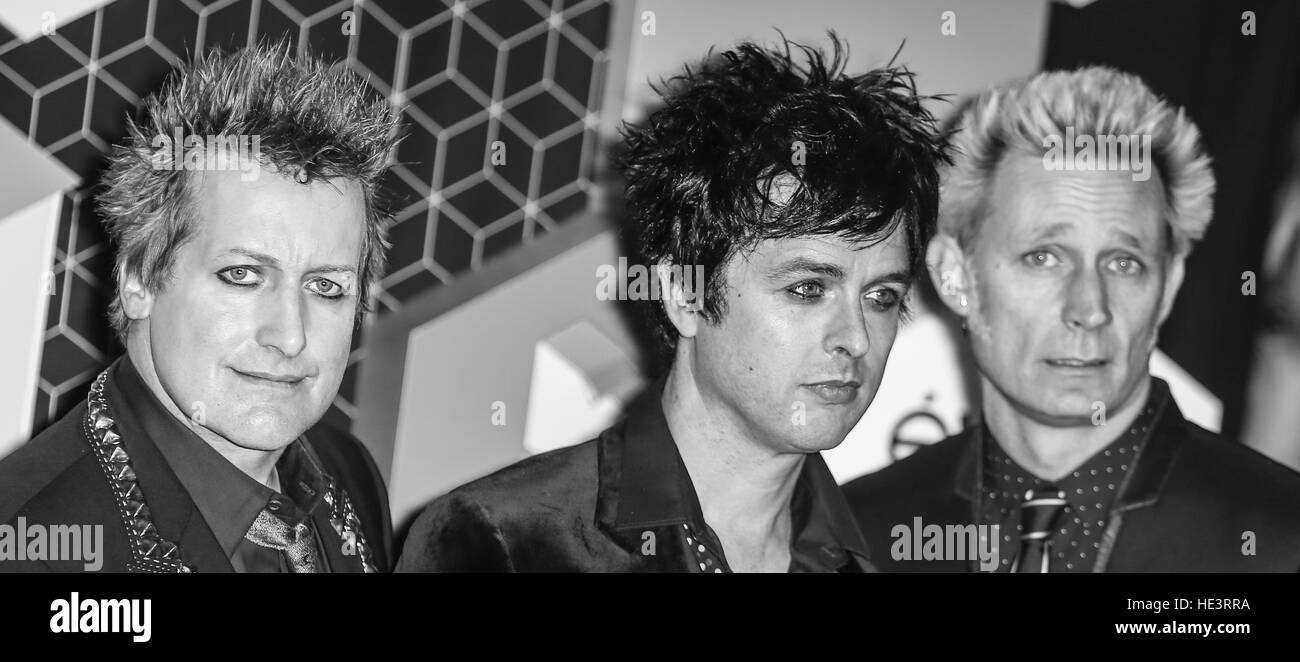 Il 2016 MTV Europe Music Awards (EMAS) tenutasi presso l'Ahoy Rotterdam, Paesi Bassi - tappeto rosso arrivi con: Green Day, Billie Joe Armstrong, Mike Dirnt e Tré Cool, Tre Cool dove: Rotterdam, Paesi Bassi Quando: 06 Nov 2016 Foto Stock