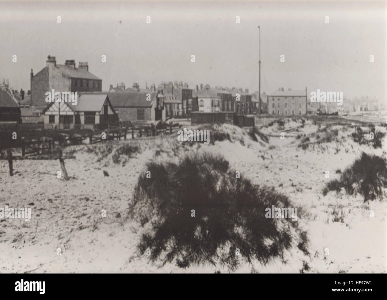 Questa immagine storica mostra il Golf Club di Sand Dunes, Hartlepool, contea di Durham. La fotografia cattura una scena iniziale del campo da golf, con il reverendo Pattison una figura chiave nella sua istituzione. Foto Stock