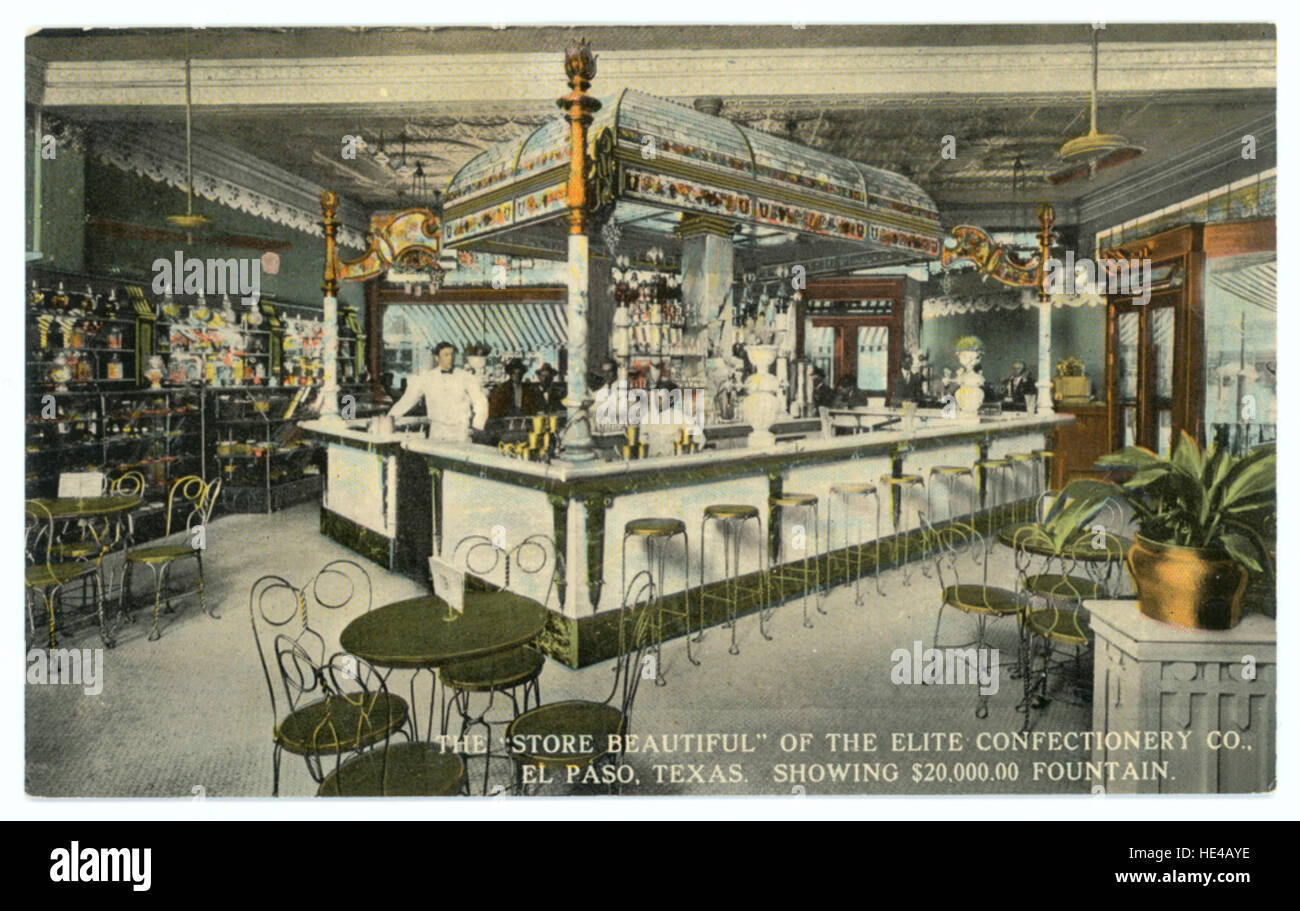 Il "Store Beautiful" era un centro commerciale storico gestito dalla Elite Confectionery Company di El Paso. Divenne un'istituzione di primo piano nella regione di confine americana, mescolando commercio al dettaglio e dolciumi con la pubblicità. Il negozio rifletteva influenze messicane e americane nel suo design e nelle sue offerte. Foto Stock