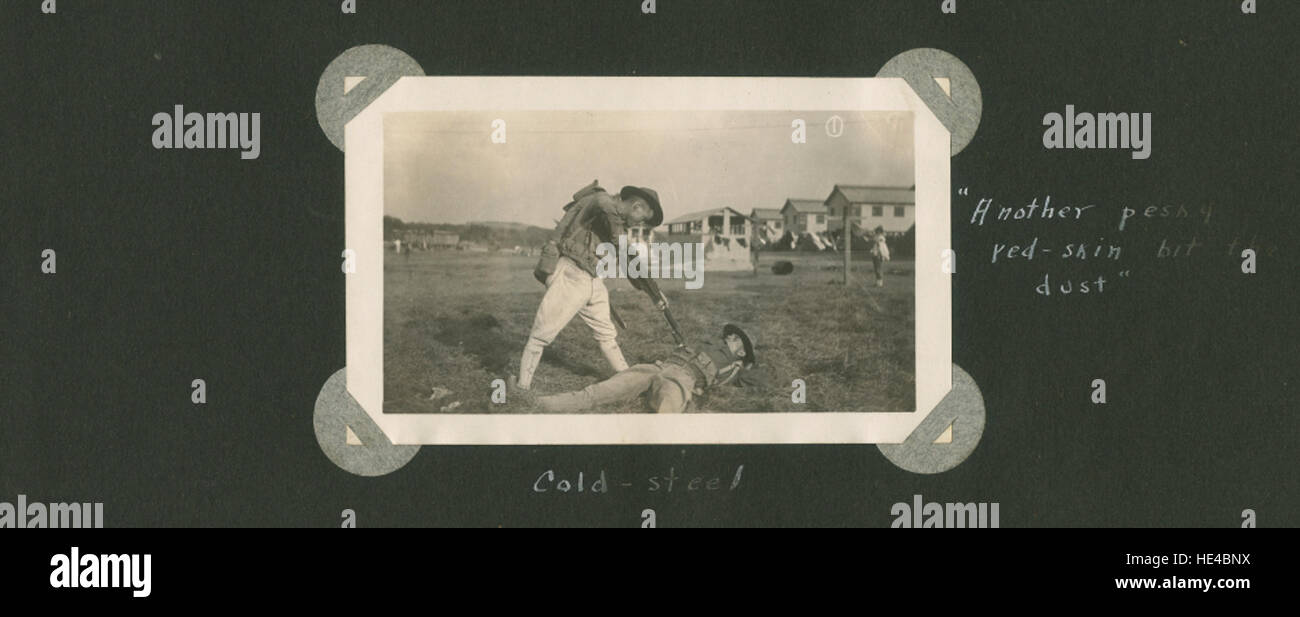 Un'immagine storica che cattura un momento passato, offrendo uno sguardo al passato. Questo pezzo riflette l'epoca antica e storica, documentando un momento specifico della storia con un'atmosfera antica. Foto Stock