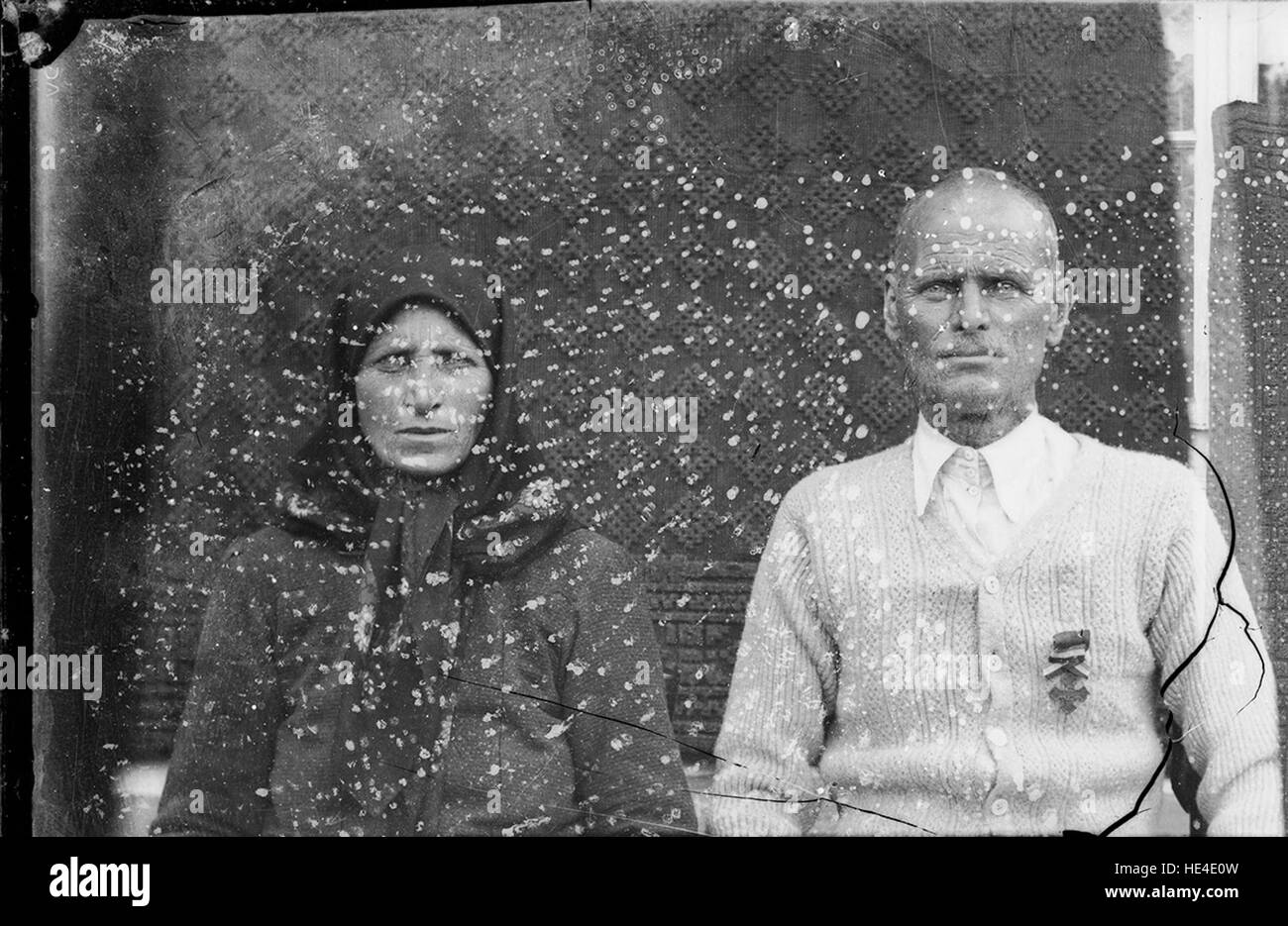 Tre immagini: Ritratto di coppia, Romania storica, fotografia di lastre di vetro Foto Stock