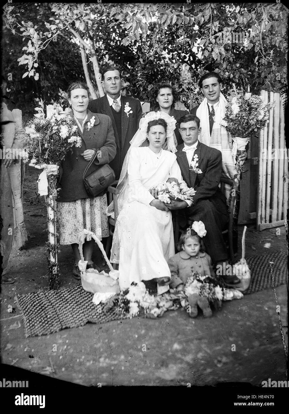 Celebrazione nuziale a Ialomița, Romania, catturata da Costica Acsinte, che riflette le tradizionali cerimonie rumene all'inizio del XX secolo Foto Stock