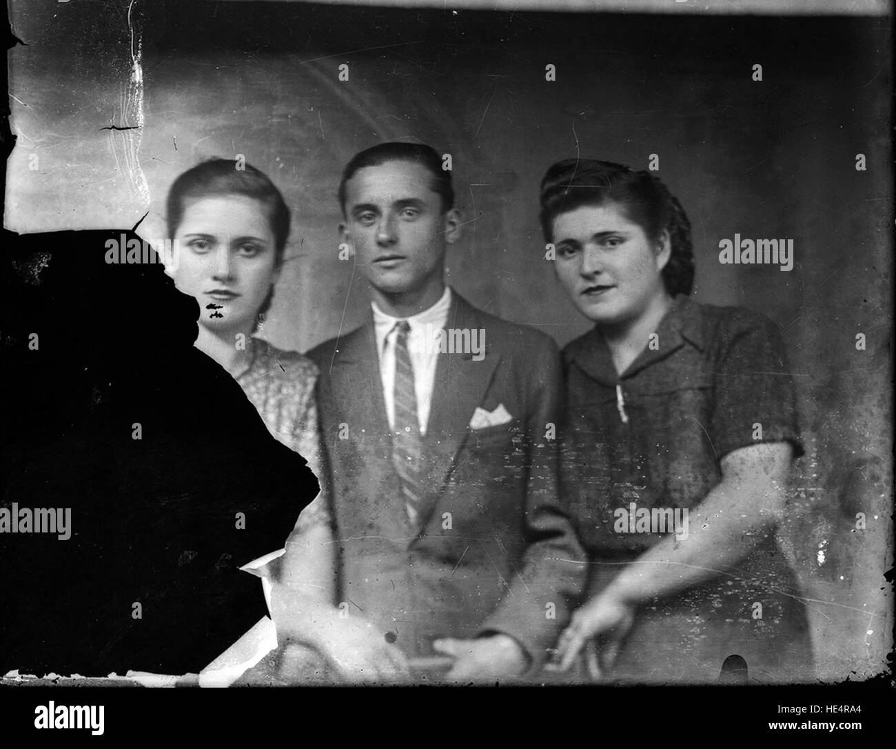 Una collezione di due ritratti vintage dall'Archivio Costica Acsinte, che mostrano la vita rumena e personaggi storici. Foto Stock