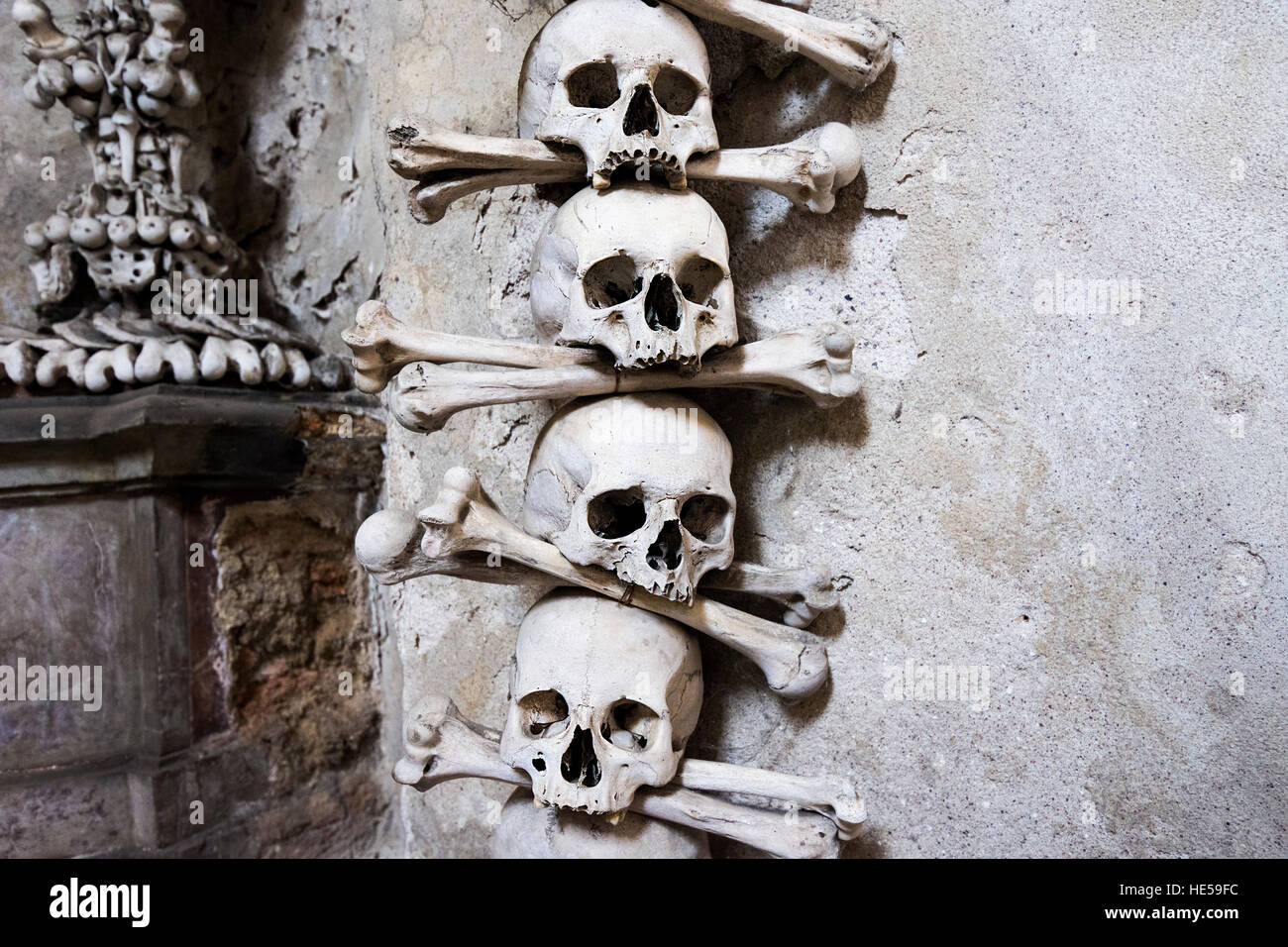 Le ossa in Sedlec ossario, Kutna Hora, Repubblica Ceca Foto Stock