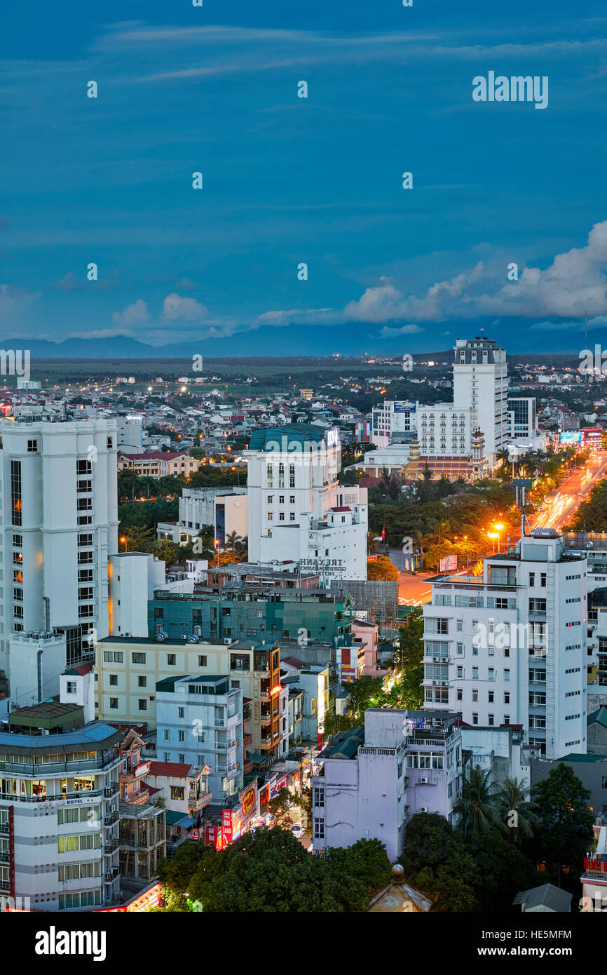 Elevata la vista della citta'. Tinta, Vietnam. Foto Stock