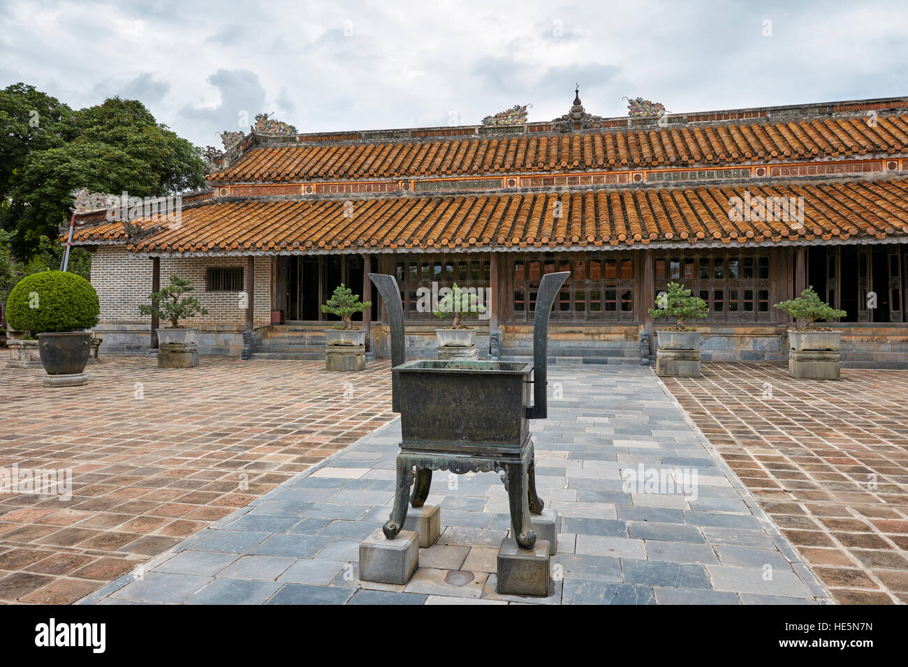 Hoa Khiem tempio presso la tomba di Tu Duc. Tinta, Vietnam. Foto Stock