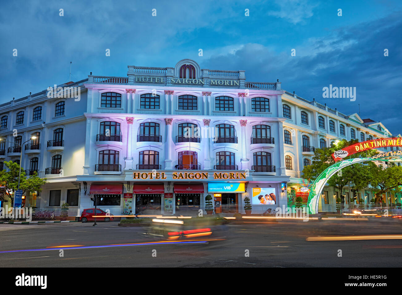 Hotel Saigon Morin al crepuscolo. Tinta, Vietnam. Foto Stock