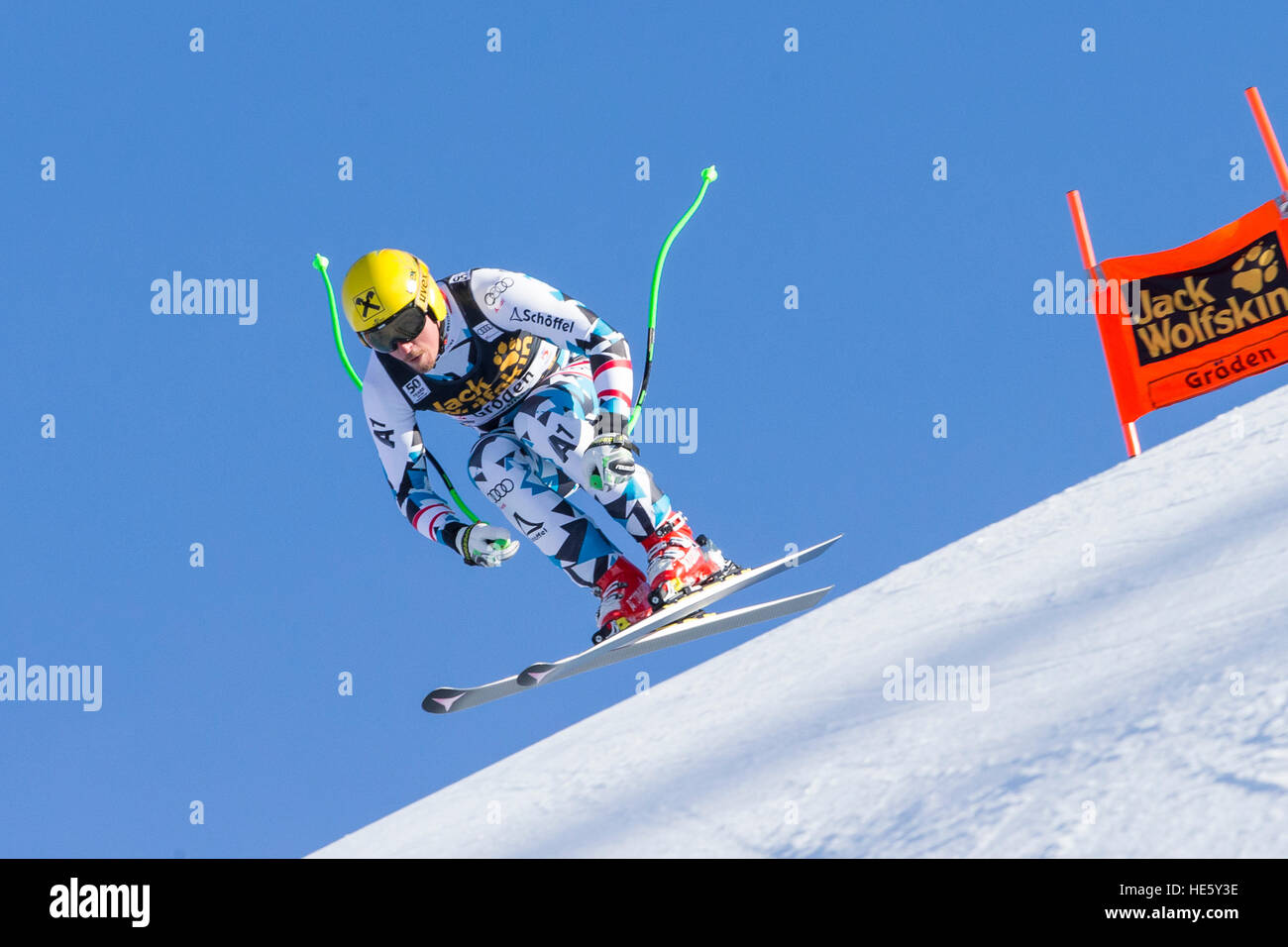La Val Gardena, Italia 17 dicembre 2016. Franz Max (Aut) competere nel Audi FIS Coppa del Mondo di sci alpino maschile di corsa in discesa sulla Saslong corso nella dolomite mountain range. Credito: MAURO DALLA POZZA/Alamy Live News Foto Stock