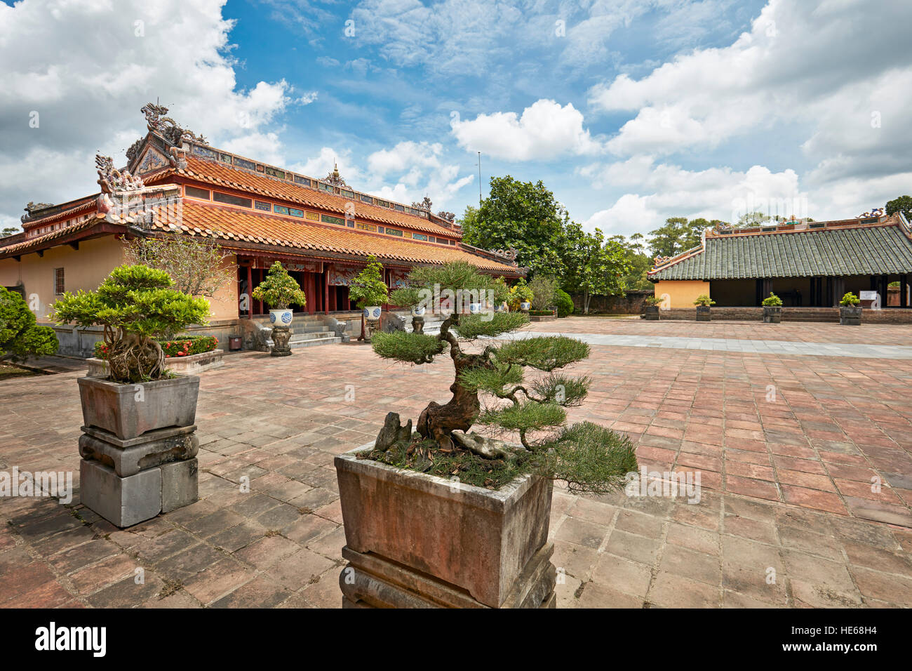 Cantato un tempio presso la tomba di Minh Mang (Hieu tomba). Tinta, Vietnam. Foto Stock