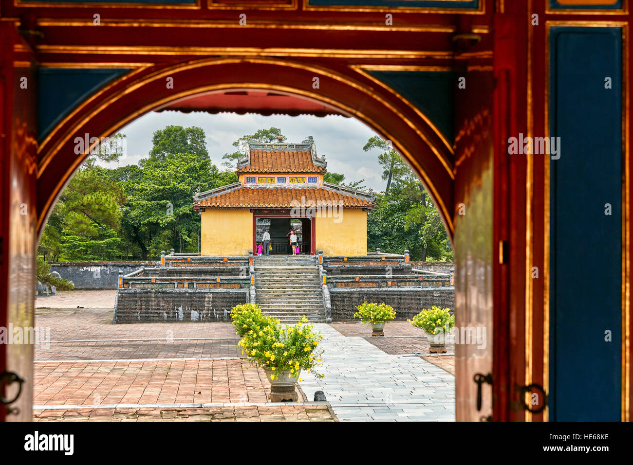Hien Duc Gate presso la tomba di Minh Mang (Hieu tomba). Tinta, Vietnam. Foto Stock