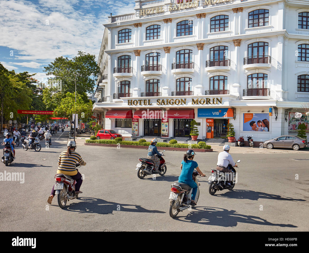 Il traffico della strada a Saigon Morin Hotel. Tinta, Vietnam. Foto Stock