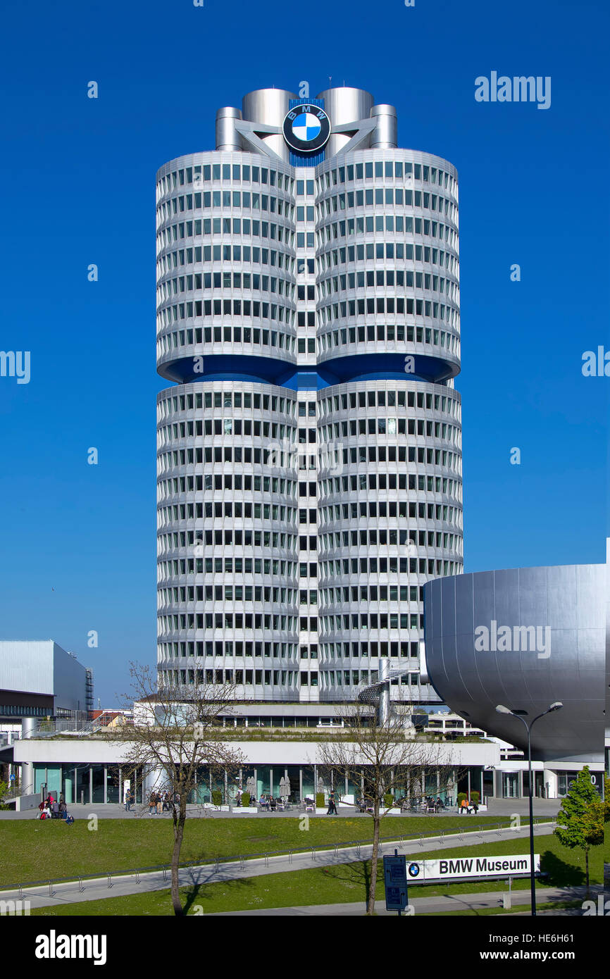 BMW esterno della sede centrale a Monaco di Baviera Foto Stock