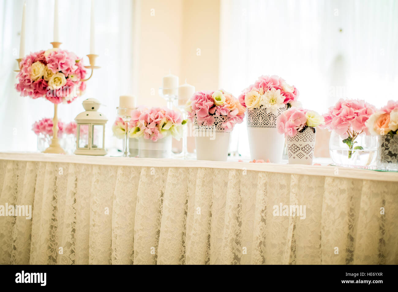 Vista a Floral decorazioni per matrimoni Foto Stock