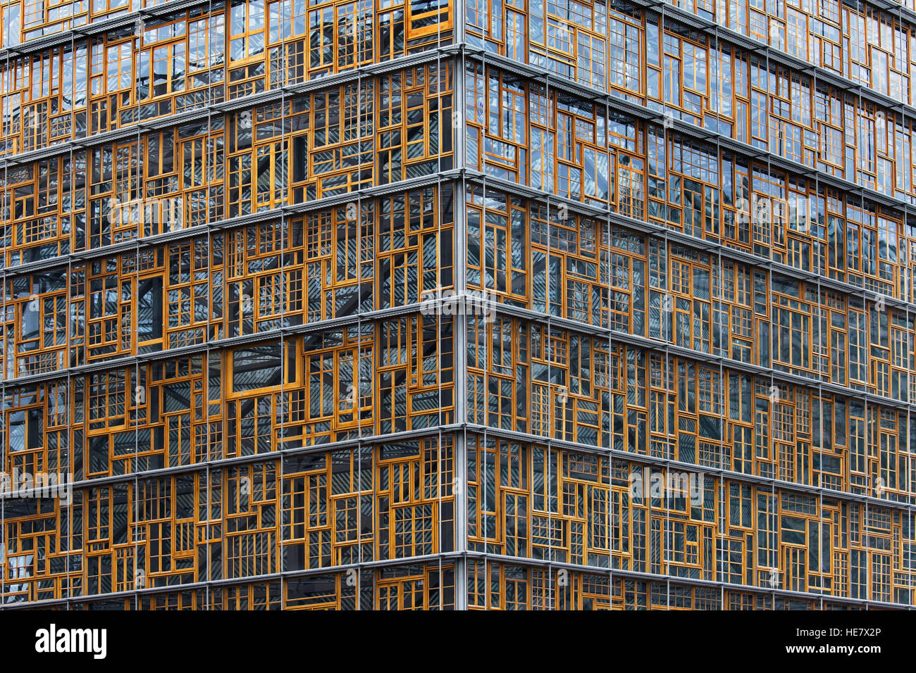 La facciata dell'edificio Europa a Bruxelles, Belgio, progettato da Philippe Samyn & Partners. Foto Stock