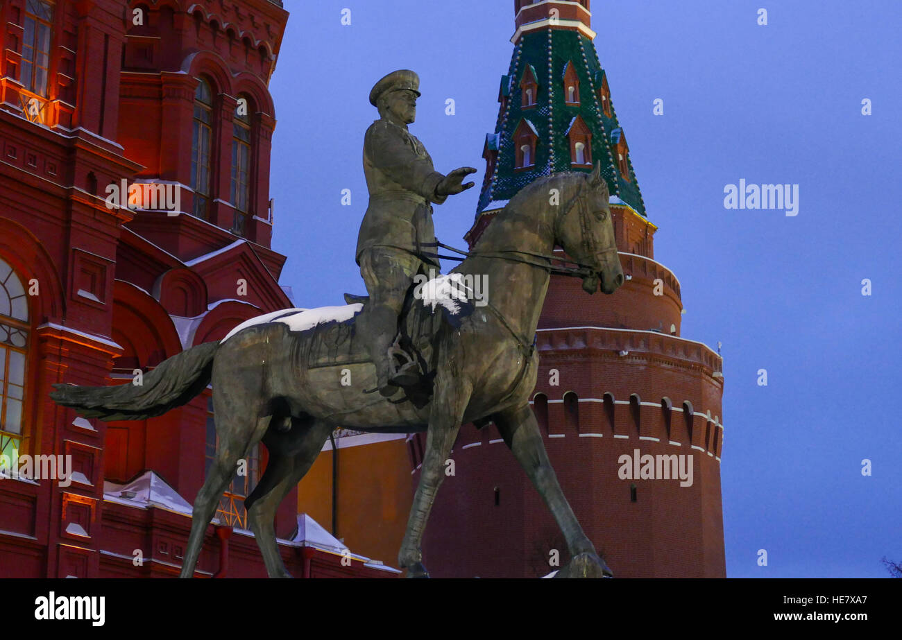 Russia Mosca nel dicembre 2016. Monumento Zhukov inverno Foto Stock