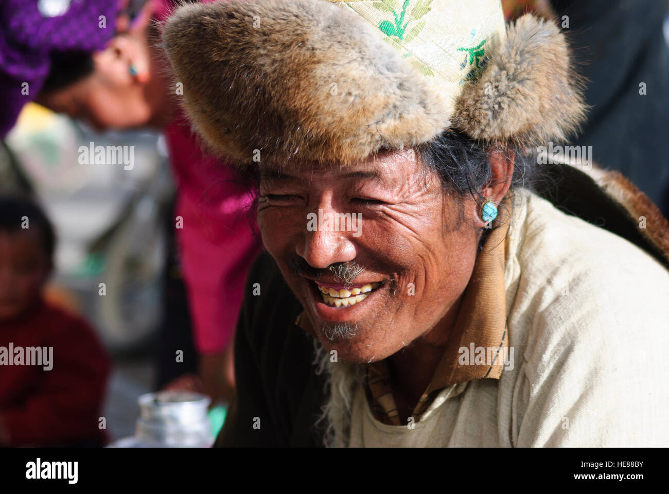 Shigatse (Xigaze): tibetano uomo, feltro hat, Tibet, Cina Foto Stock