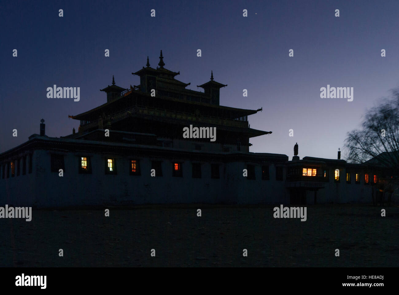 Samye: Kloster; zentrales Gebäude Ütse, Tibet, Cina Foto Stock