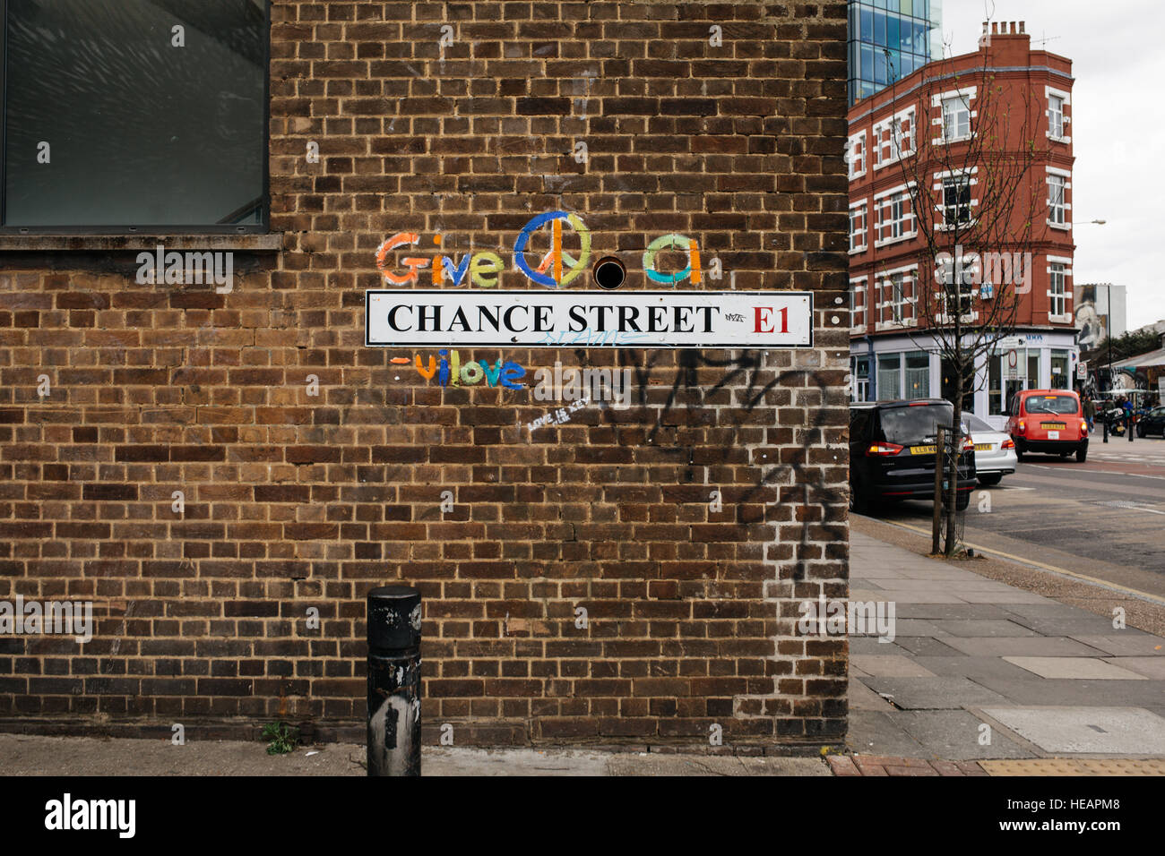 Possibilità strada segno a Londra, "Date una possibilità alla pace". Foto Stock