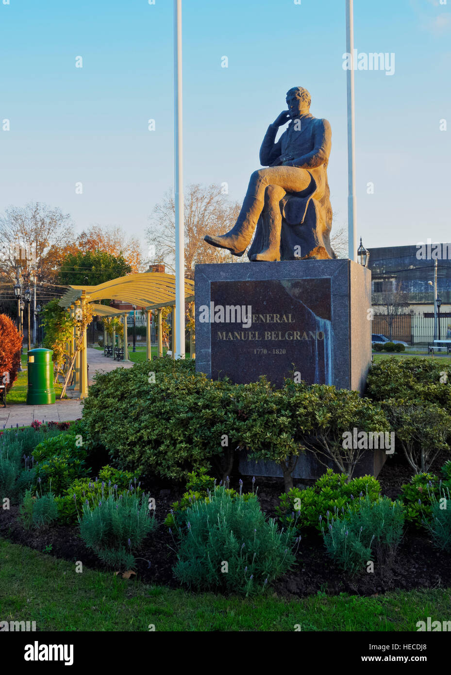 Argentina, Provincia di Buenos Aires, Tigre, vista del generale Manuel Belgrano monumento davanti al Museo Municipale di Belle Foto Stock