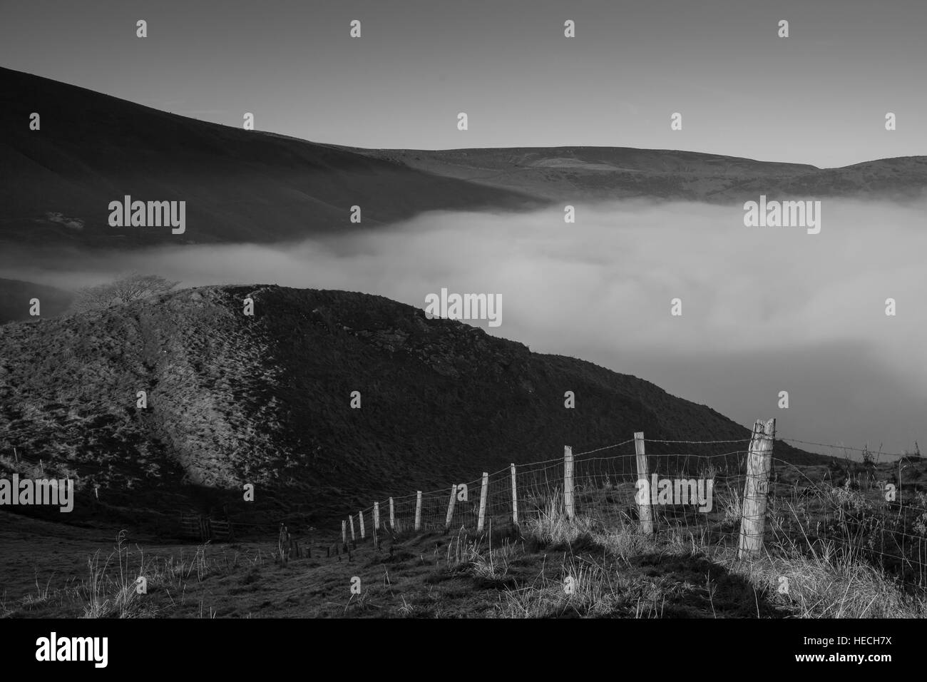 Il Peak District, Hope Valley inversione di cloud Foto Stock