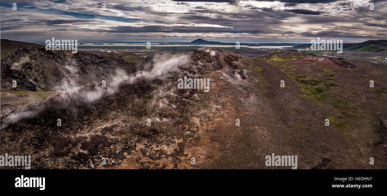 Area geotermale vicino Bjarnarflag Impianto geotermico, Islanda Foto Stock