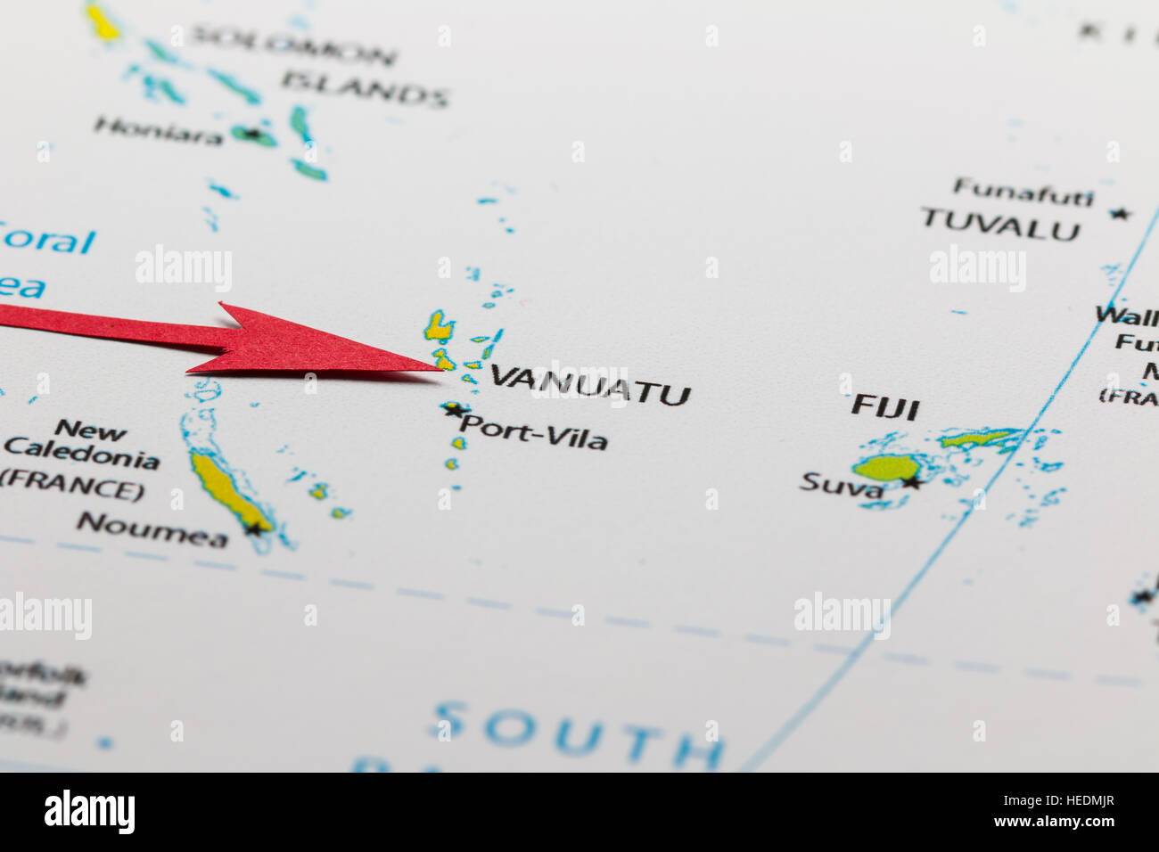 Freccia rossa che indica vanuatu sulla mappa dell'oceano pacifico Foto Stock