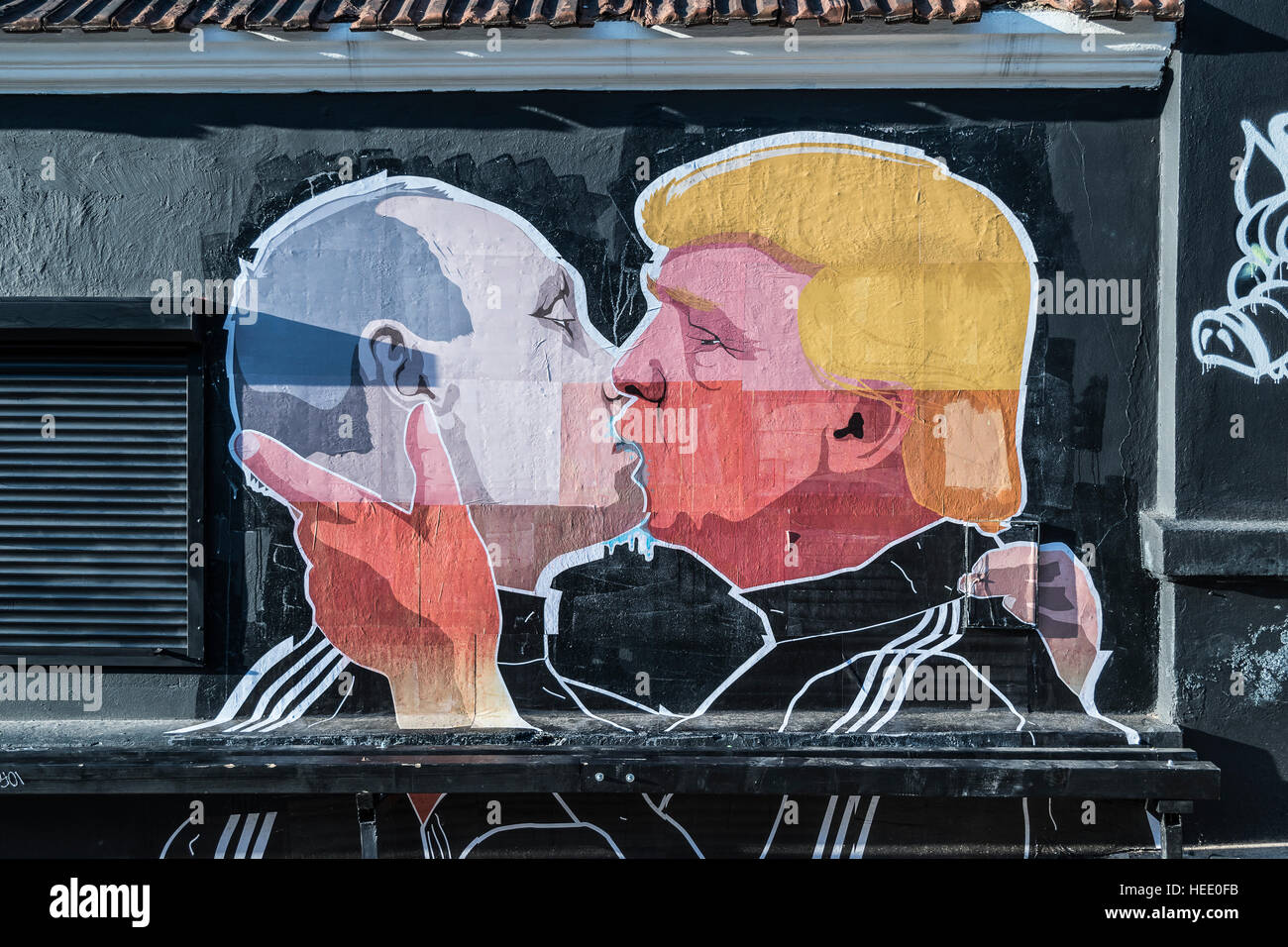 Foto di Vladimir Putin e Donald Trump kissing Foto Stock