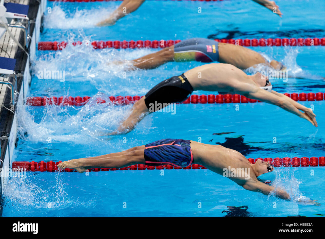 Rio de Janeiro, Brasile. Il 7 agosto 2016. Ryan Murphy (USA) all'inizio degli uomini 100m Backstroke calore al 2016 Olimpiadi estive. ©Paul J. Su Foto Stock
