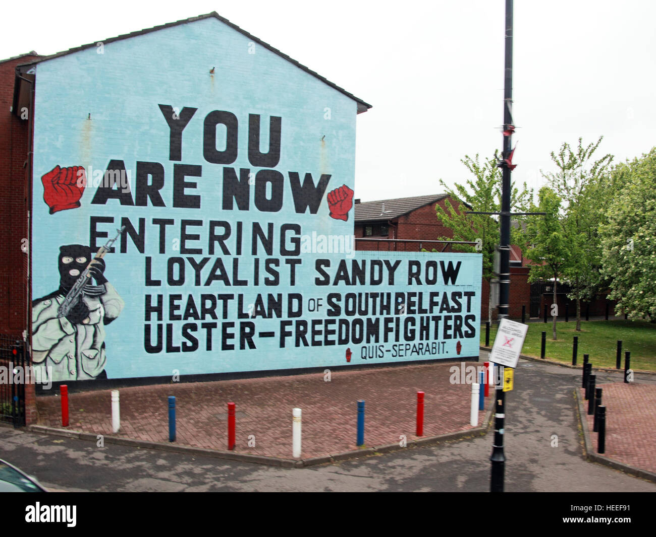 Unionista, murale - stai entrando in Loyalist Sandy Row. Cuore di South Belfast, Ulster Freedom Fighters, UFF Foto Stock