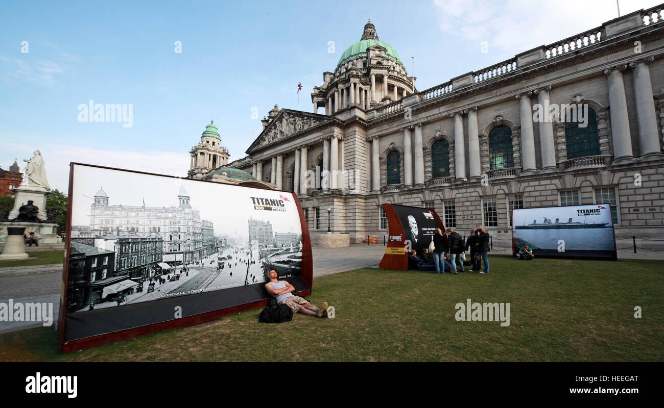 Belfast City Hall in stile barocco architettura revival, Donegall Square, Irlanda del Nord, Regno Unito - Titanic cento anni celebrazione 2011-2012 Foto Stock