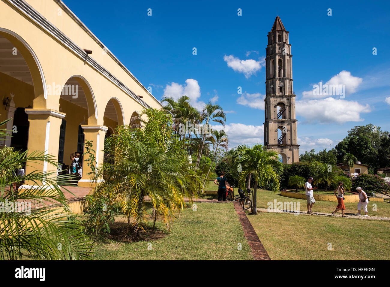 La torre a Manaca Iznaga, piantagione di zucchero, utilizzati per la sorveglianza di schiavi, Ingenio, Trinidad, Cuba Foto Stock