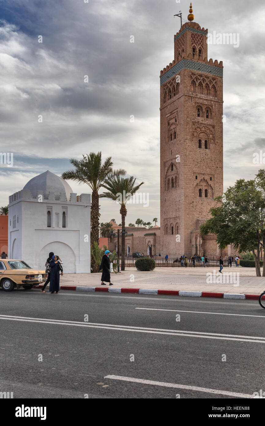 Minareto di Koutoubia (1146-1196), Marrakech, Marocco Foto Stock