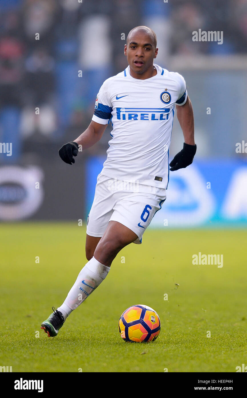 Reggio Emilia, Italia. 2016, 18 dicembre: Joao Mario di FC Internazionale in azione durante la serie di una partita di calcio tra noi Sassuolo e FC I Foto Stock