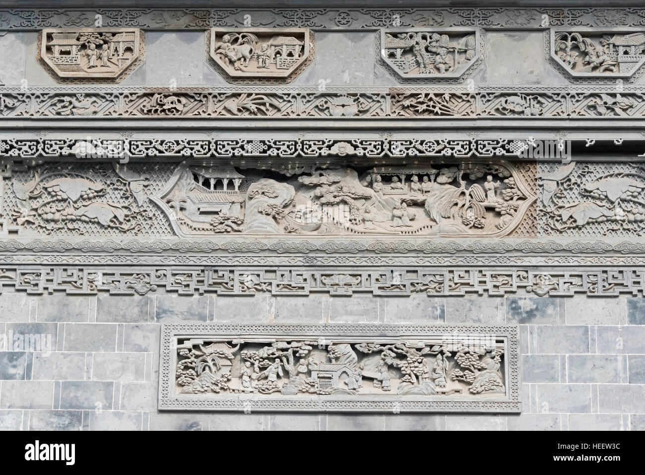 Scultura in pietra sulla casa tradizionale Taierzhuang antica Città, Provincia dello Shandong, Cina Foto Stock