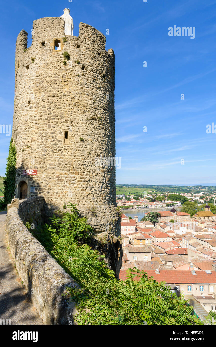 La torre di avvistamento cinquecentesca Tour de l Hôpital sopra la città medievale di Tournon-sur-Rhône, Ardèche, Francia Foto Stock