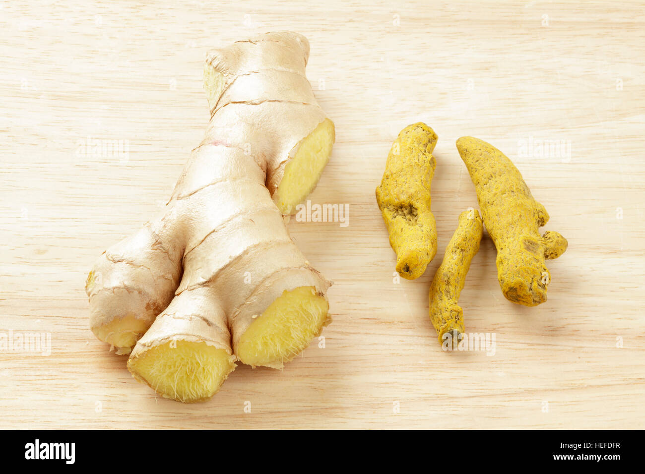 Curcuma e radici di zenzero Foto Stock