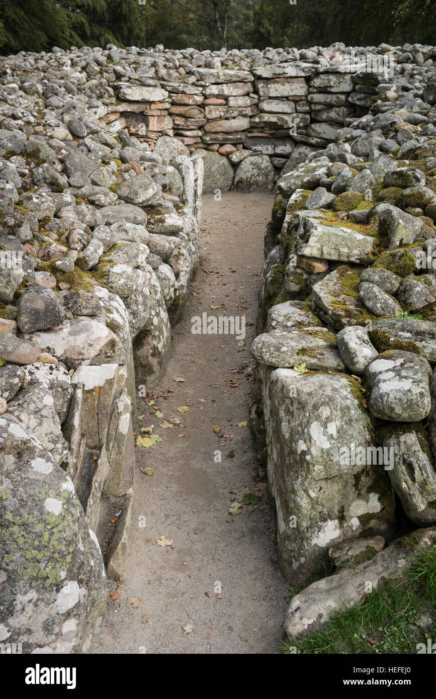 Nord Est Tomba di passaggio a Clava Cairns in Scozia. Foto Stock