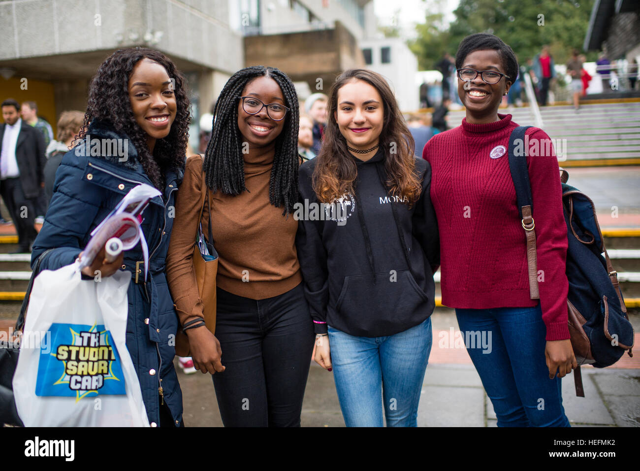 Formazione universitaria UK: universitari iscritti al settimana di eventi a Aberystwyth University - gli studenti del campus - Settembre 2016 Foto Stock