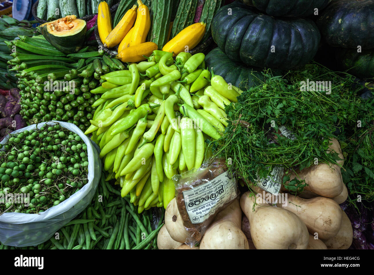 La frutta e la verdura in Nuwara Eliya market hall, provincia centrale, Sri Lanka Foto Stock