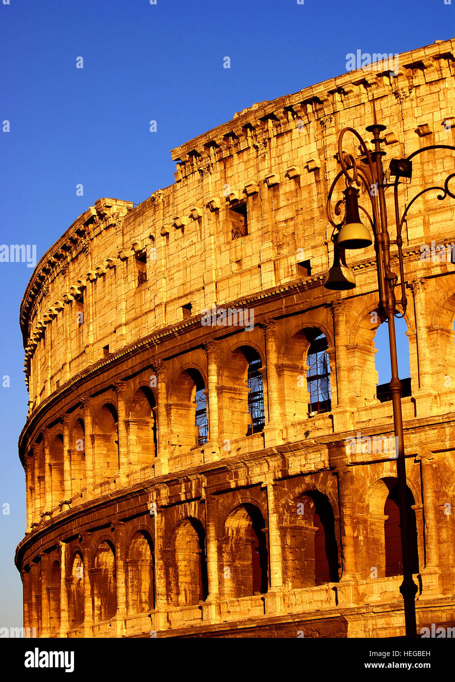 Colosseo a giornata di sole - Roma Foto Stock