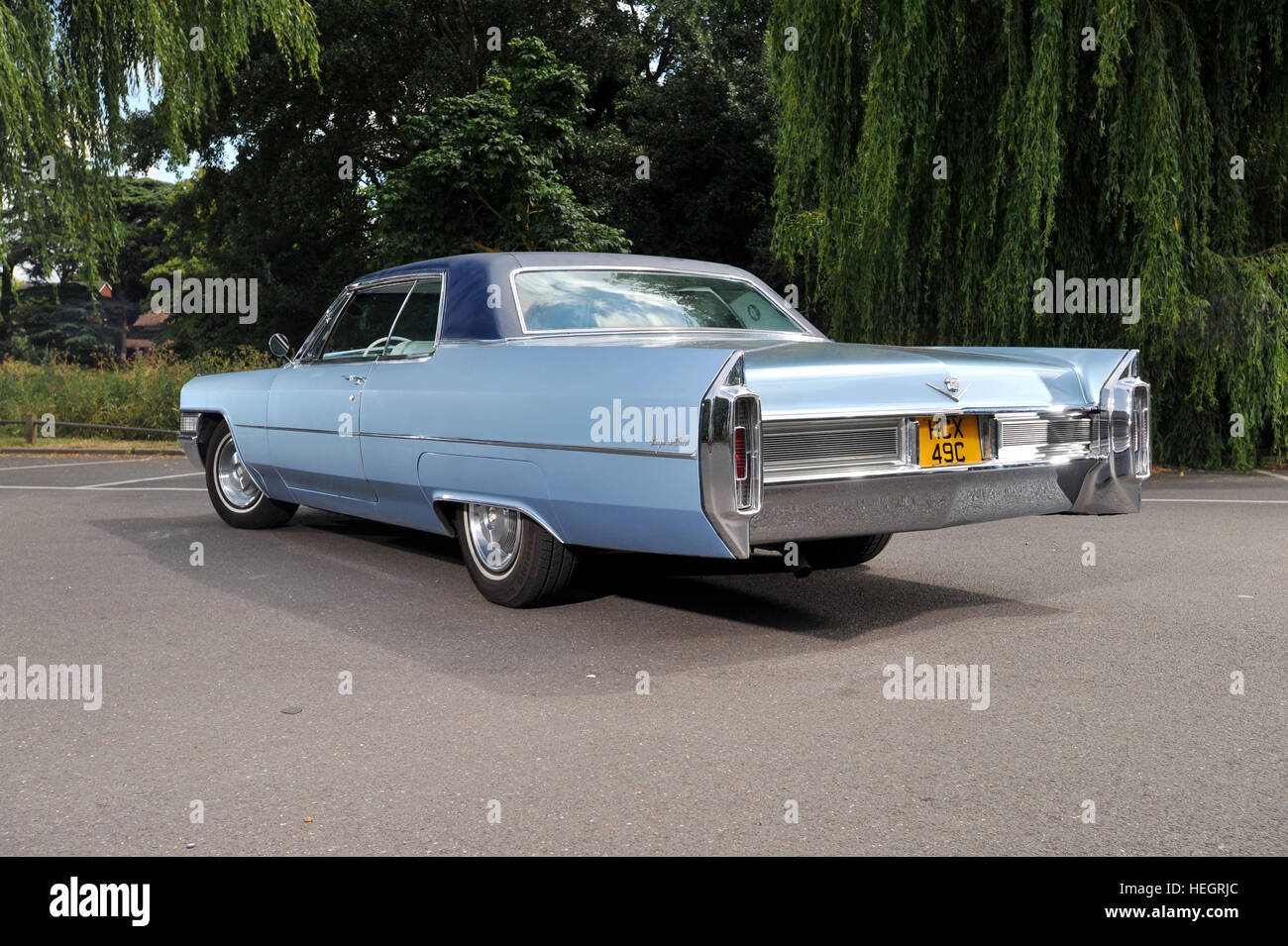 1965 Cadillac Coupe de Ville di lusso americano 2 porte coupé Foto Stock