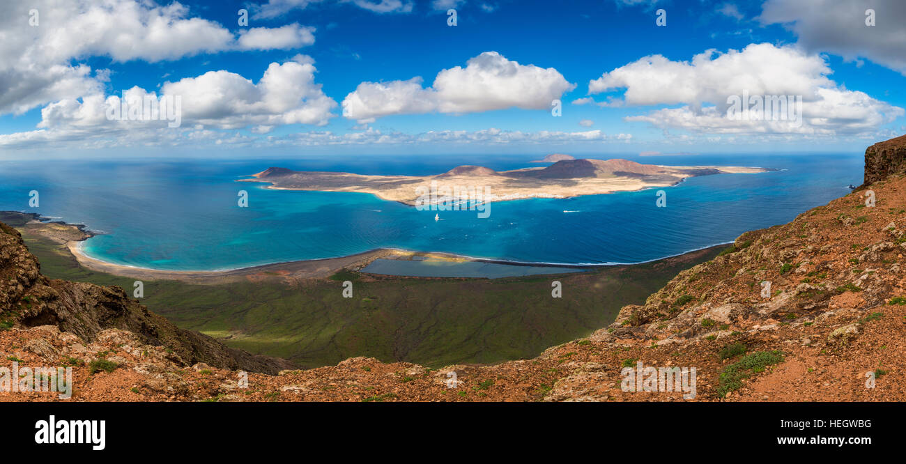 La Graciosa al largo della costa di Lanzarote Foto Stock