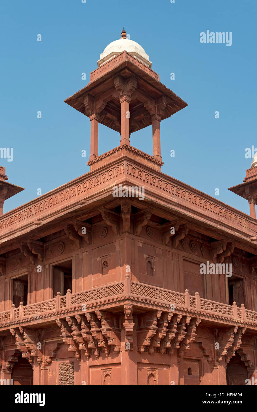 Close-up di Chhatri Pavilion di Diwan-i-Khas (udienza privata Hall o Jewel House), Fatehpur Sikri, India Foto Stock