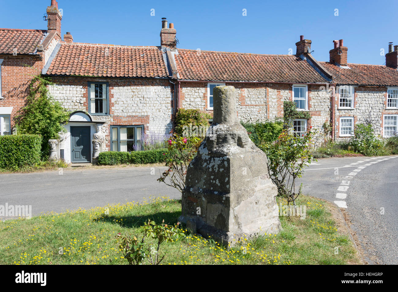 Periodo cottages, Burnham Overy Town, Norfolk, Inghilterra, Regno Unito Foto Stock